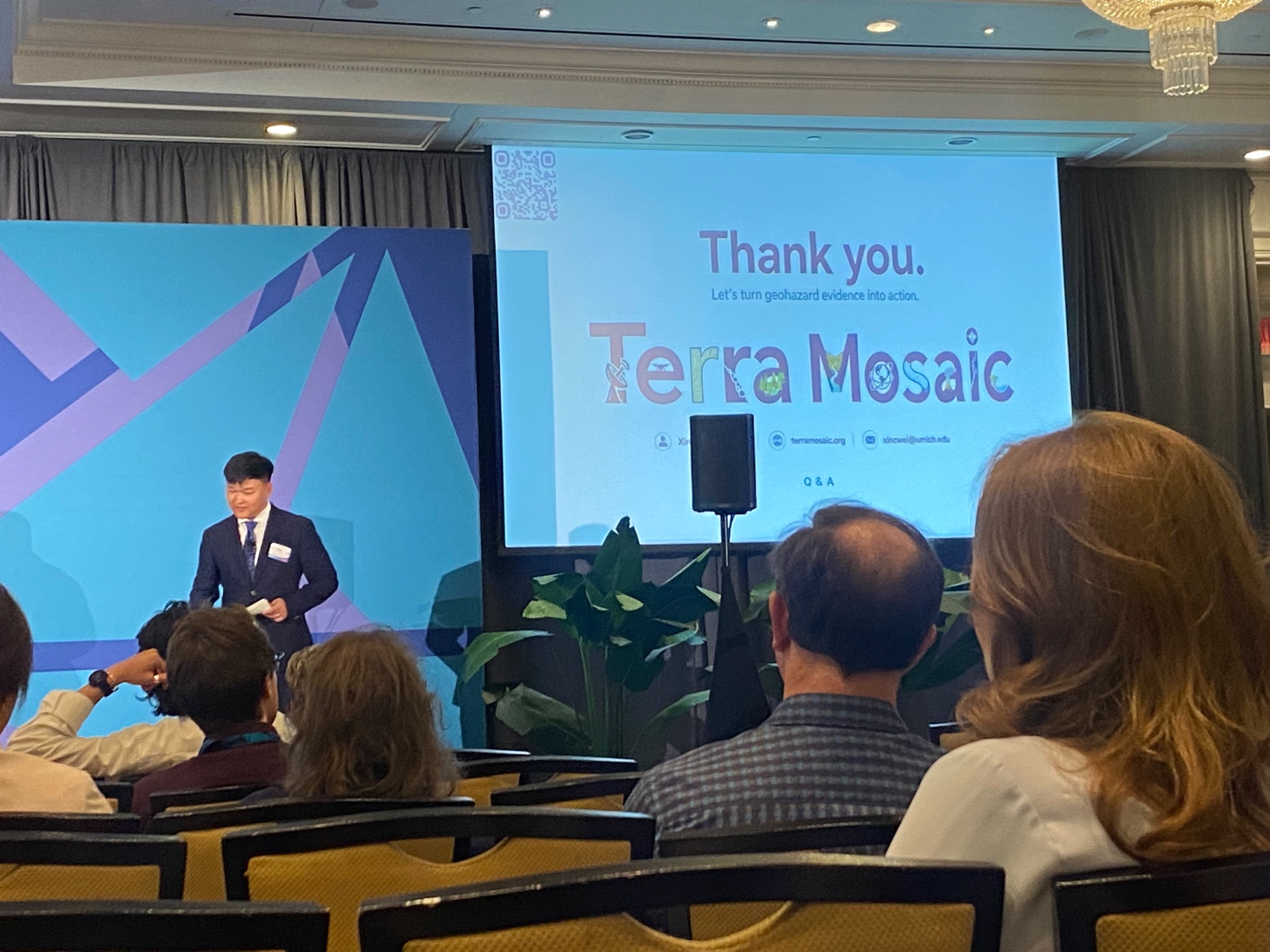 Xin Wei presenting the TerraMosaic geohazard intelligence pitch